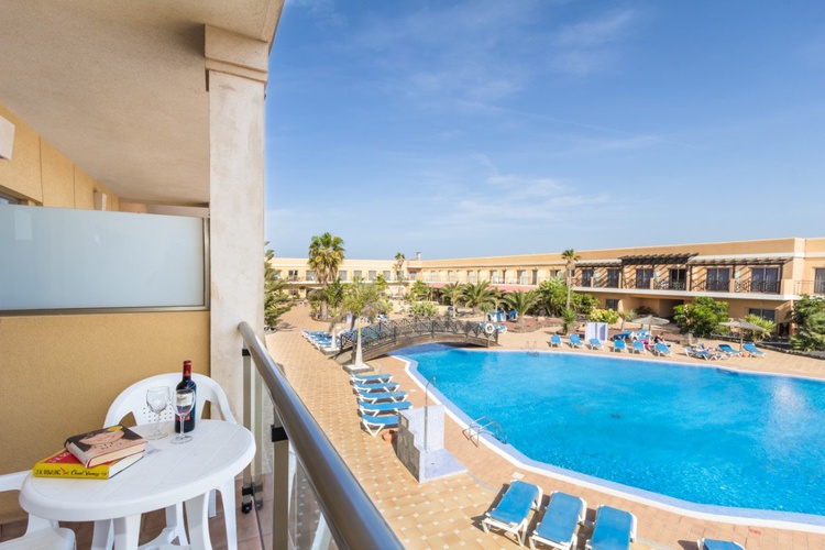 Zimmer mit blick auf den pool 3 erwachsene coral cotillo beach hotel el cotillo Zimmer mit blick auf den pool 3 erwachsene coral cotillo beach hotel el cotillo
