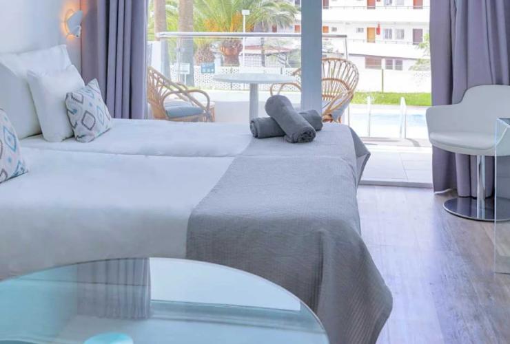 Junior Suite Swim Up Coral Ocean View Hotel Costa Adeje Junior Suite Swim Up Coral Ocean View Hotel Costa Adeje